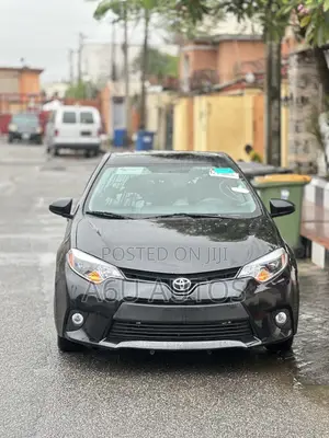 Toyota Corolla 2016 Black