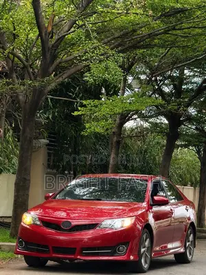 Toyota Camry SE 4dr Sedan (2.5L 4cyl 6A) 2013 Red
