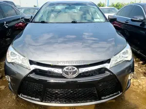 Toyota Camry LE 4dr Sedan (2.5L 4cyl 6A) 2015 Gray