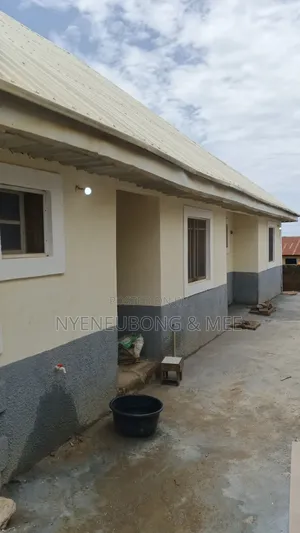 1bdrm Room & Parlour in Karu for rent