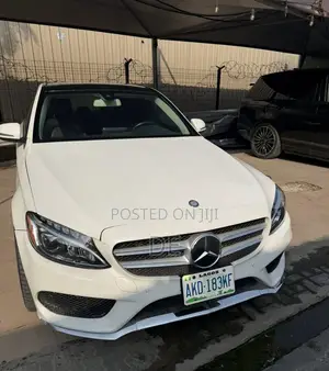 Mercedes-Benz C300 Base 4Matic Sedan AWD (2.0L 4cyl 7A) 2016 White