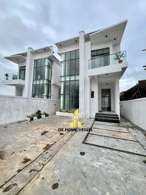 5bdrm Duplex in Chevron for sale