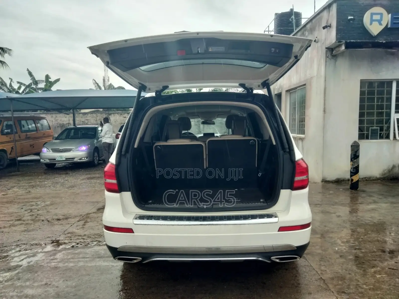 Mercedes-Benz GLS-Class 2017 White