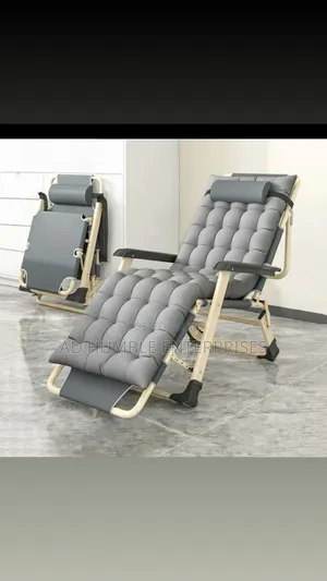 Relax Chair With Cushion