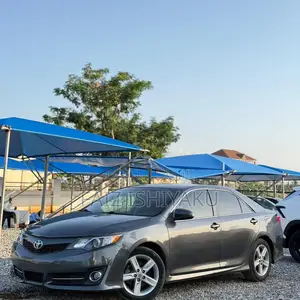 Toyota Camry SE 4dr Sedan (2.5L 4cyl 6A) 2013 Gray
