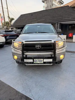 Toyota Tundra 2008 Silver