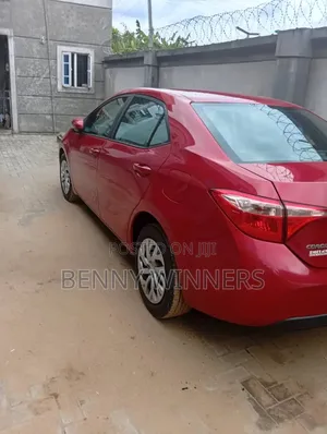 Toyota Corolla L 4dr Sedan (1.8L 4cyl CVT) 2017 Red