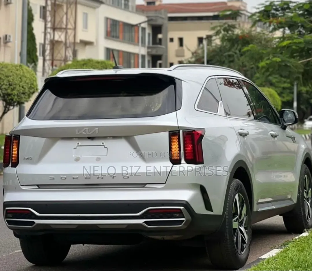 Kia Sorento 2022 Silver