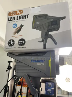 Professional Studio T200 Pro Light for Content