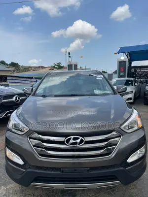 Hyundai Santa Fe 2013 Brown
