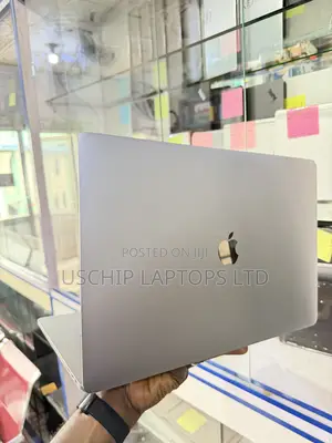 Laptop Apple MacBook Pro 2017 16GB Intel Core i7 SSD 512GB