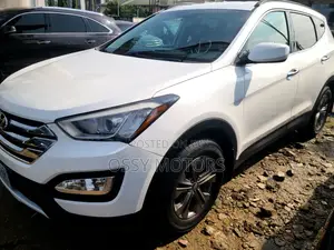 Hyundai Santa Fe 2015 White