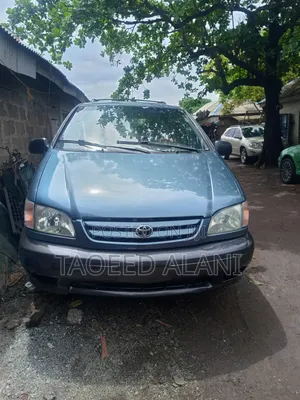 Toyota Sienna 2002 Blue