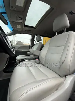 Toyota Sienna 2015 Gray