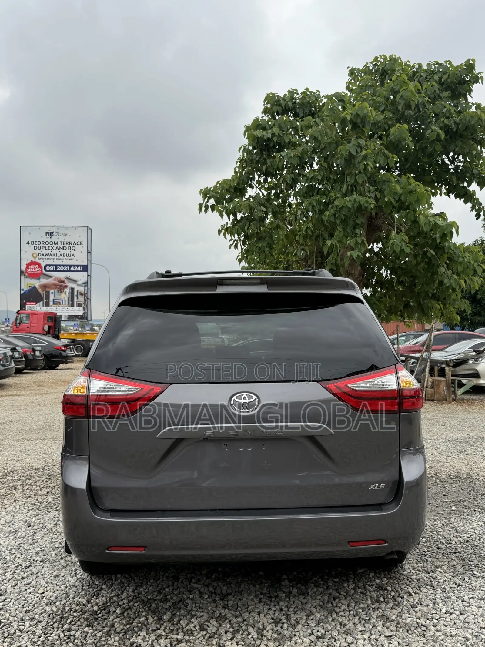 Toyota Sienna 2015 Gray