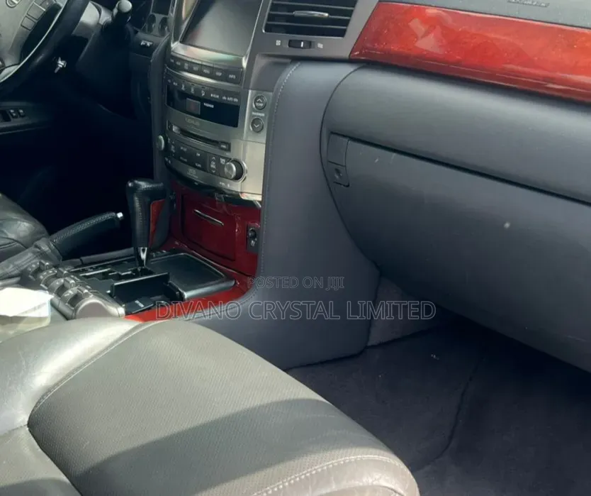 Lexus LX 570 2008 Silver
