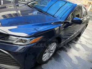 Toyota Camry LE 2022 Blue