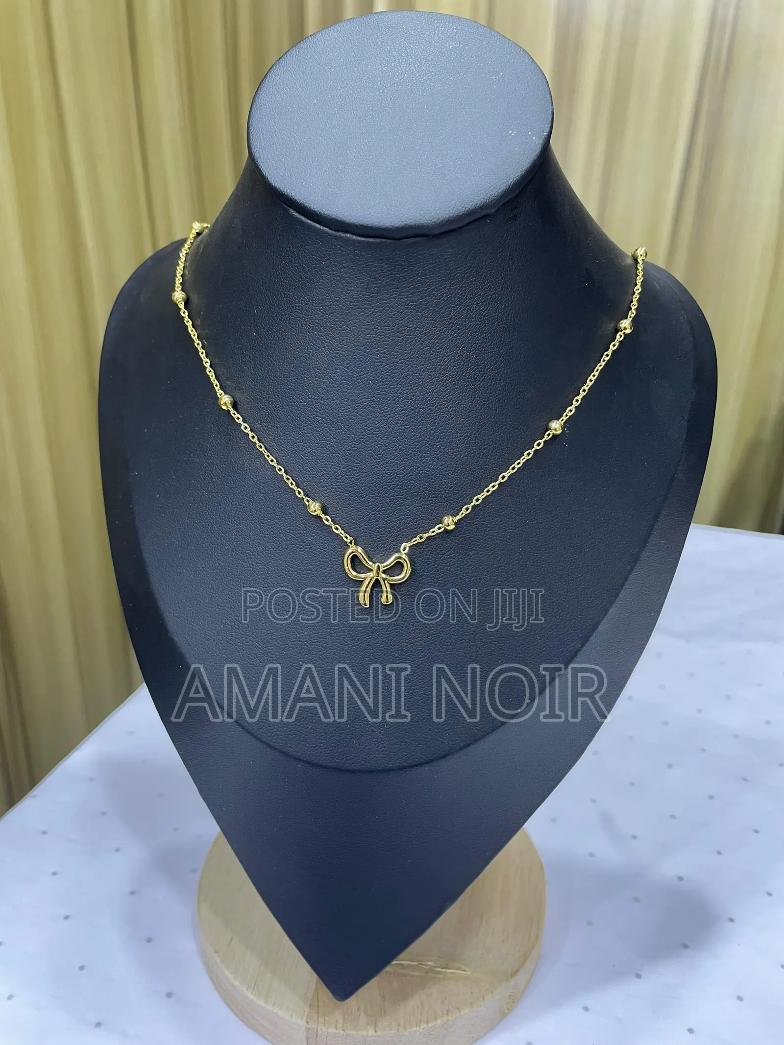 Beautiful Classy Necklace