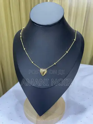 Beautiful Classy Necklace