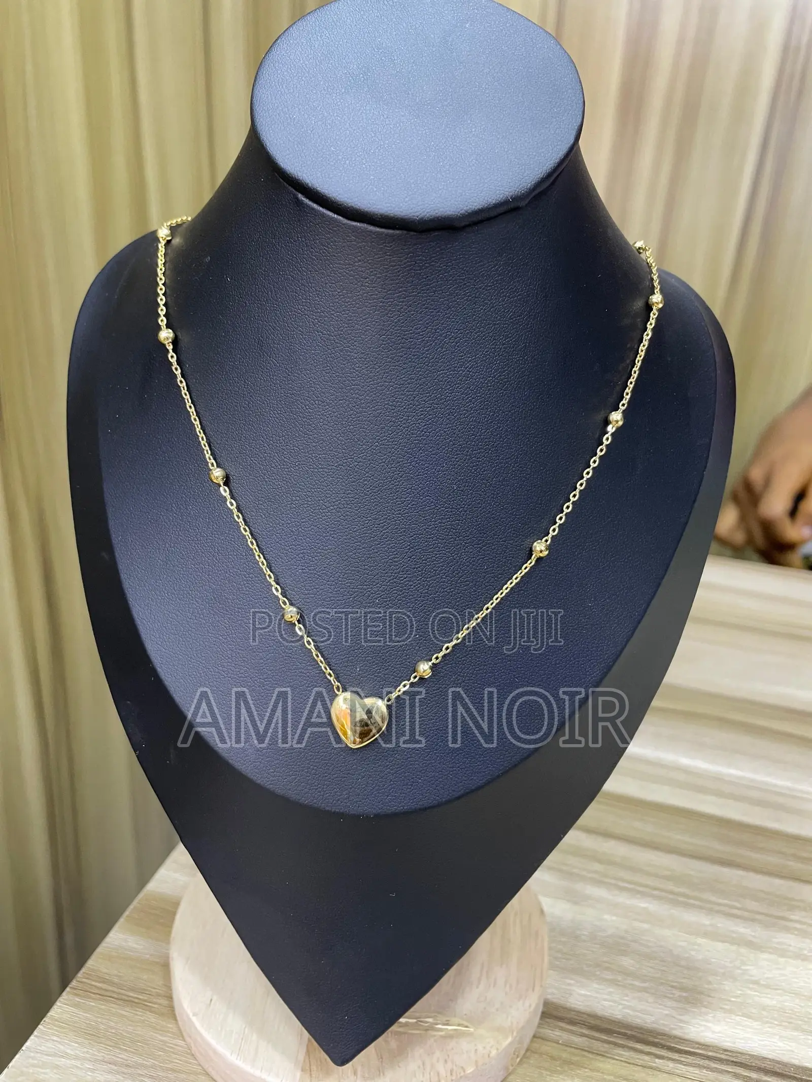 Beautiful Classy Necklace