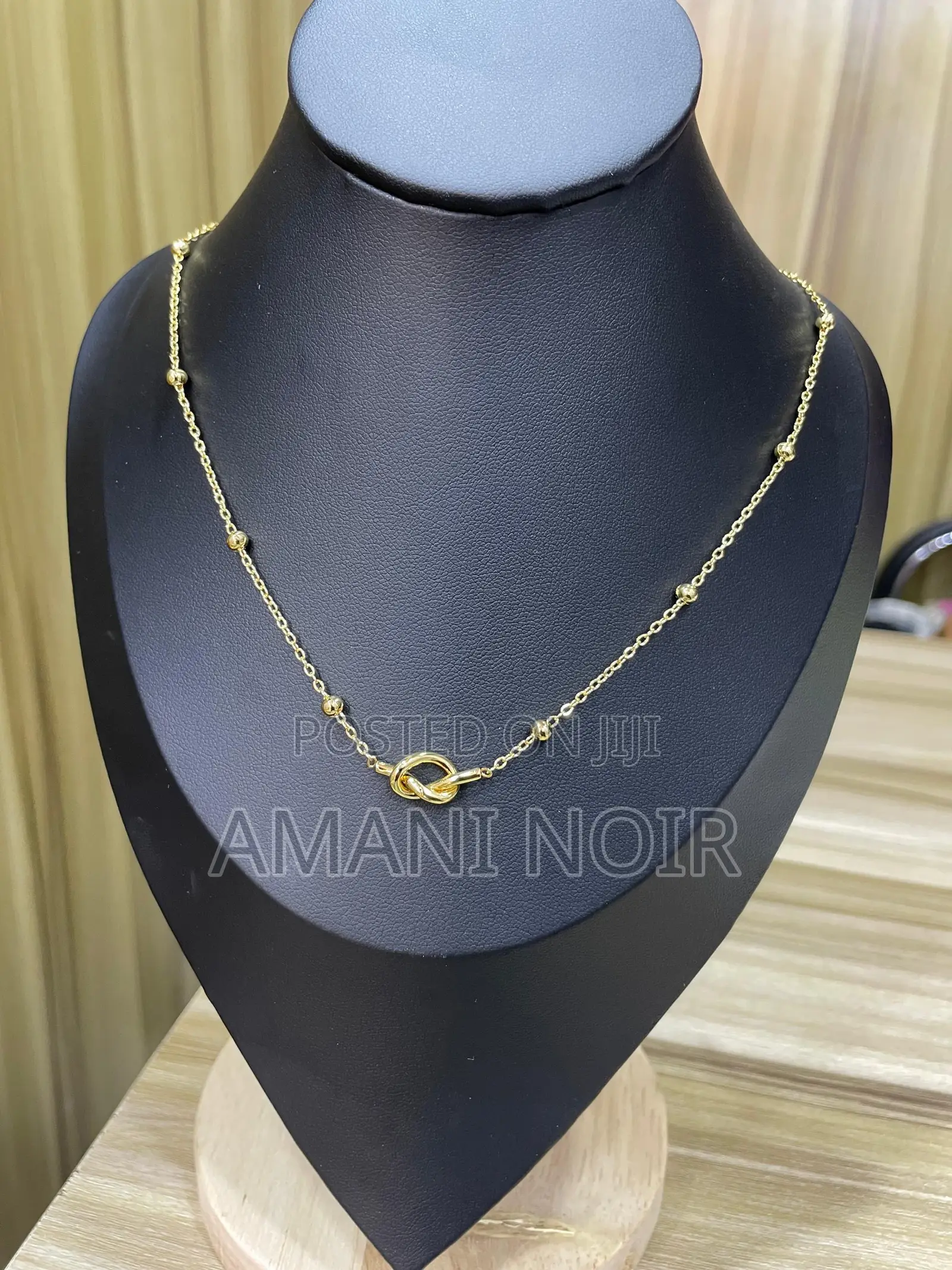 Beautiful Classy Necklace