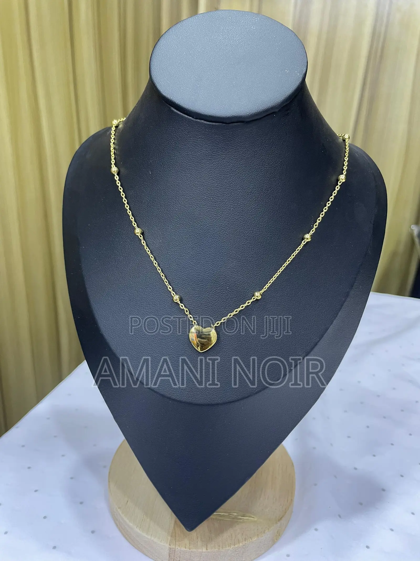 Beautiful Classy Necklace
