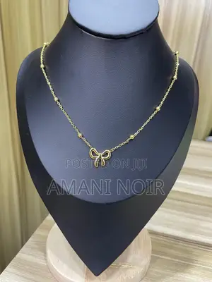 Beautiful Classy Necklace