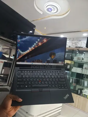 Laptop Lenovo ThinkPad E14 Gen 2 16GB Intel Core i5 SSD 512GB