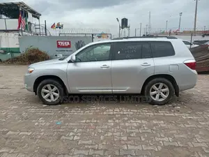 Toyota Highlander Limited 2011 Silver