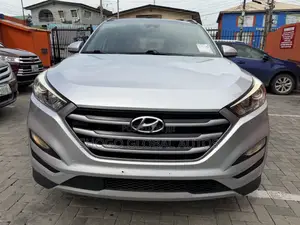 Hyundai Tucson Limited AWD 2017 Silver