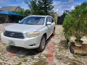 Toyota Highlander Limited 2009 White