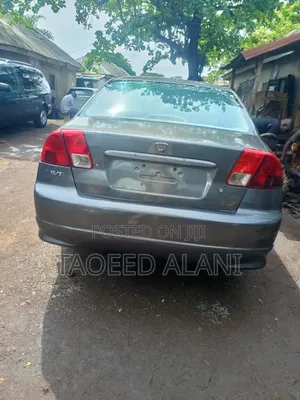 Honda Civic 2005 Gray