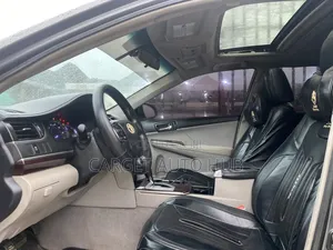 Toyota Camry XLE 4dr Sedan (2.5L 4cyl 6A) 2013 Gray