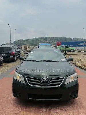 Toyota Camry 2010 Green