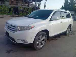 Toyota Highlander 2011 White