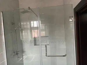 3bdrm Apartment in Lekki Phase 1 for rent