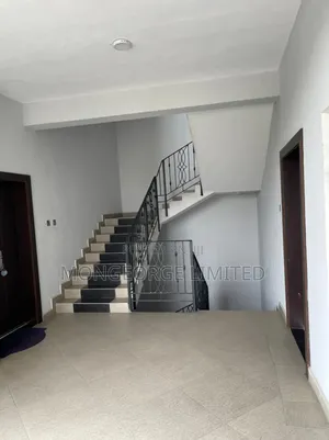 3bdrm Apartment in Lekki Phase 1 for rent