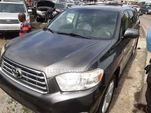 Toyota Highlander Limited 2011 Gray