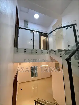 2bdrm Apartment in Akute Ajuwon for rent