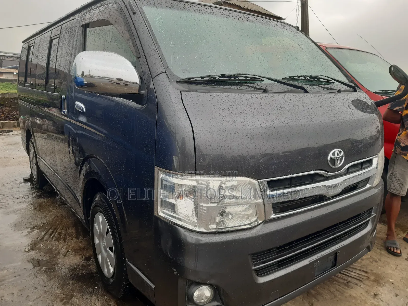 Toyota HiAce 2013 Grey