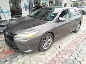 Toyota Camry 2016 Gray