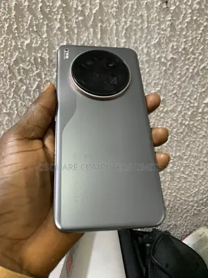 Tecno Camon 40 Premier 256 GB Gray