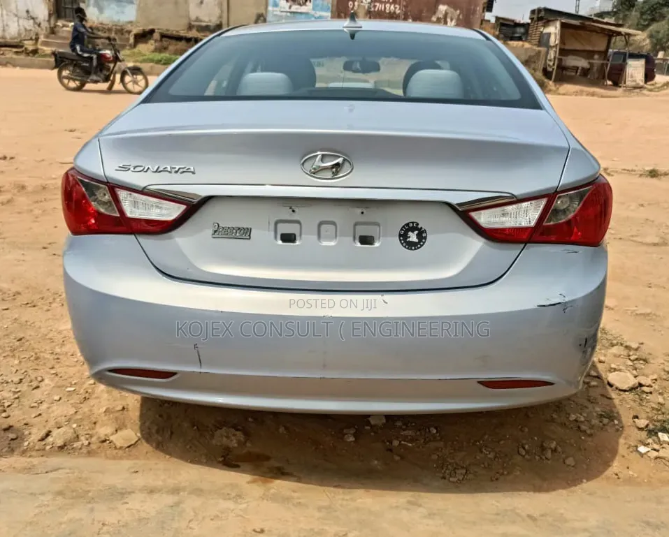 Hyundai Sonata 2012 Silver