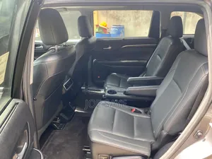 Toyota Highlander 2016 Gray