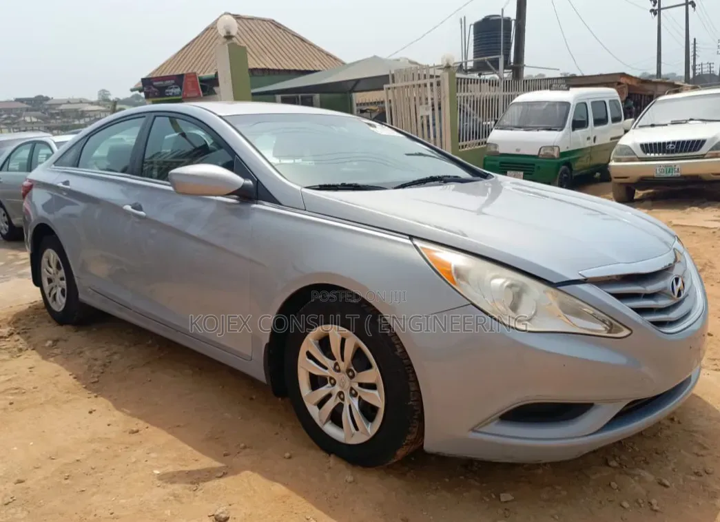 Hyundai Sonata 2012 Silver