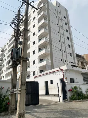 3bdrm Apartment in Banana Island for rent
