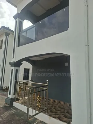3bdrm Duplex in Akala Estate, Akobo for rent