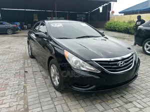 Hyundai Sonata 2011 Black