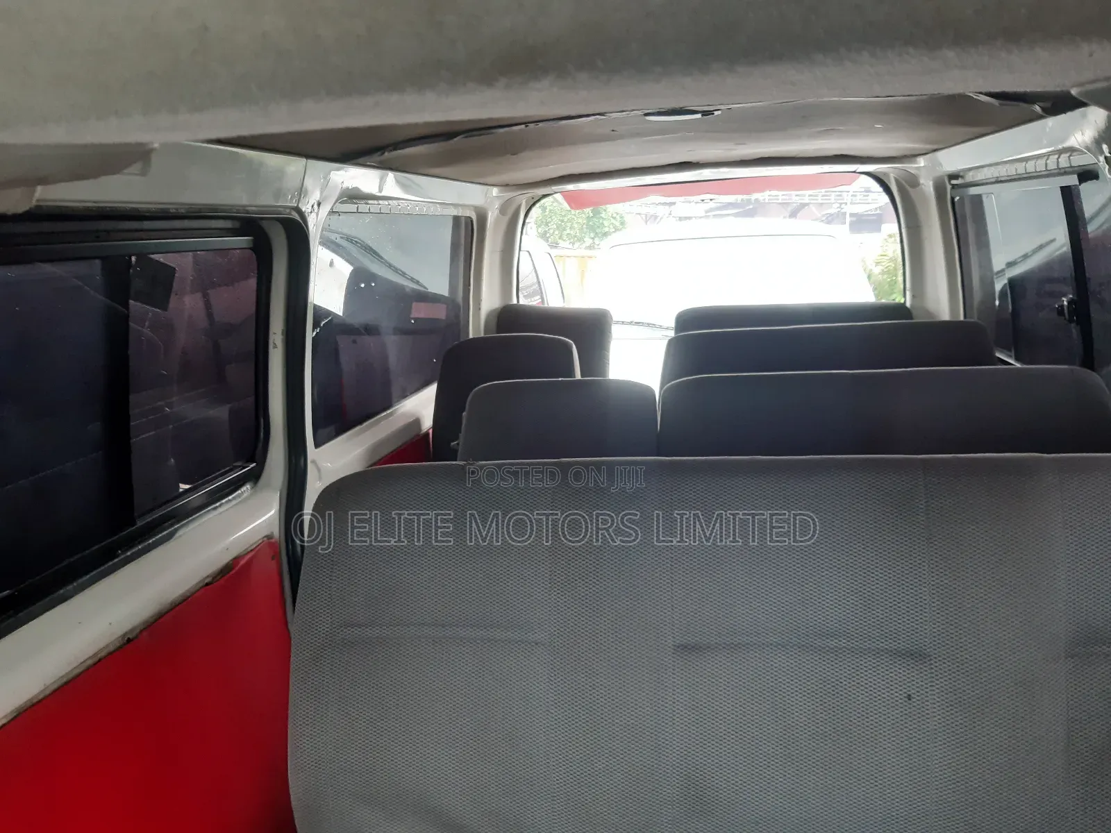 Toyota HiAce 2013 White