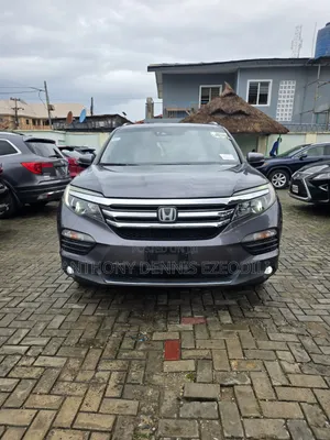 Honda Pilot Elite 4dr AWD (3.5L 6cyl 9A) 2016 Gray